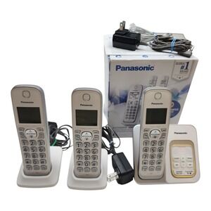 Panasonic KX TGD533W Cordless Phone System 3 Handsets Digital Answering Machine